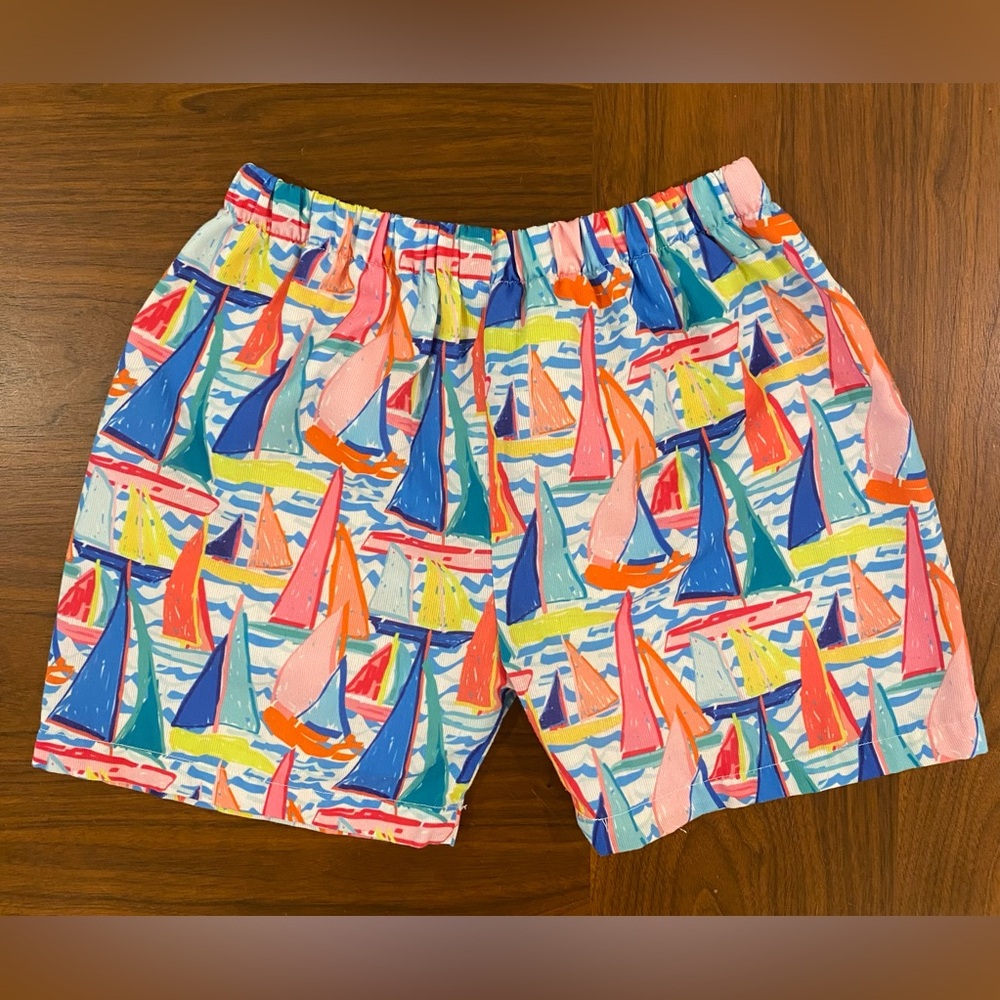Smockingbird Sailboat Print Shorts